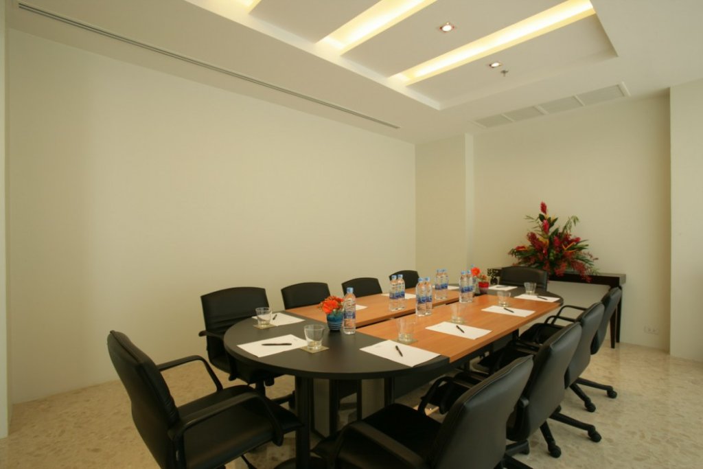 Adelphi Grande Sukhumvit 3