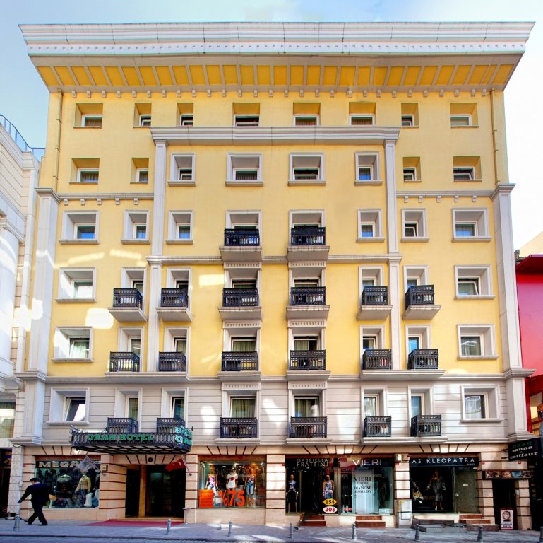 Oran Hotel 18