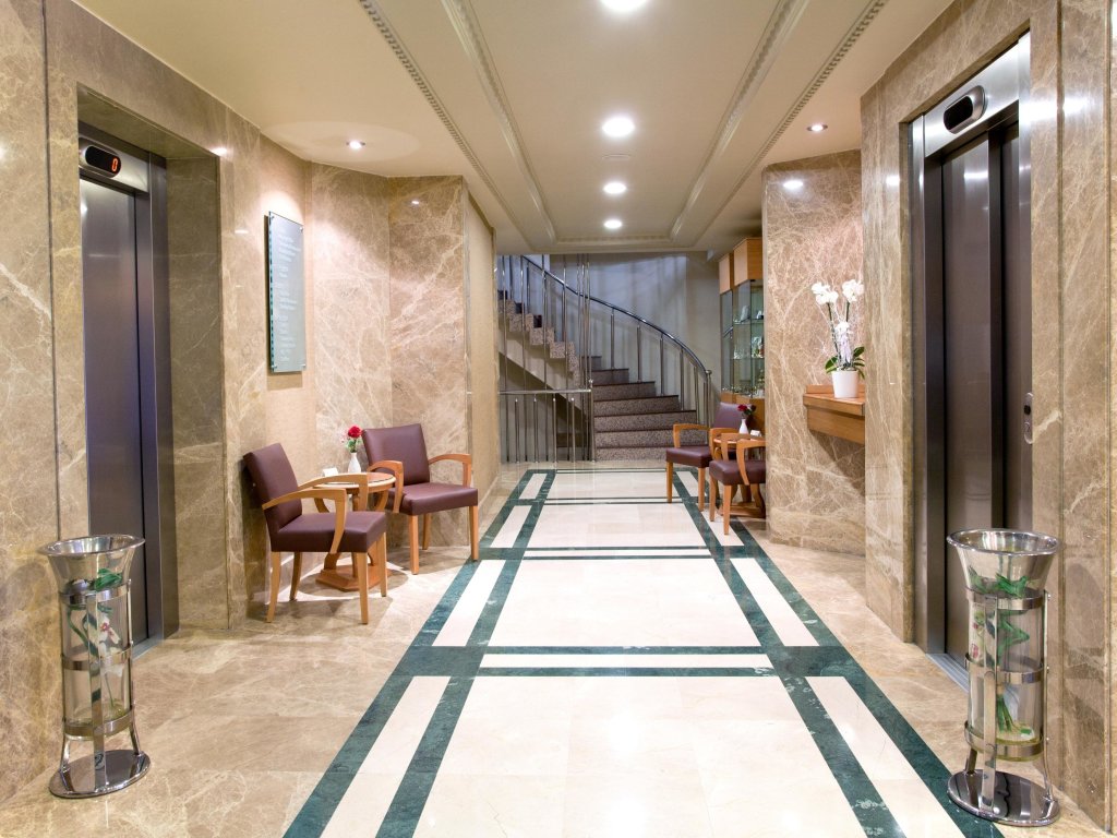 Oran Hotel 23