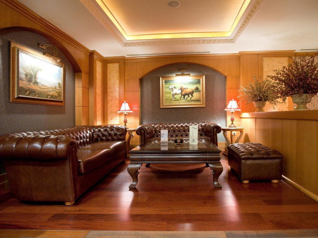 Oran Hotel 24