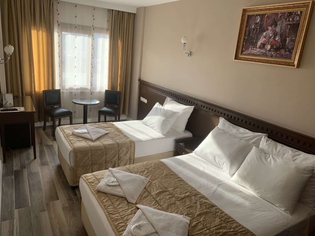 Kecik Hotel 3