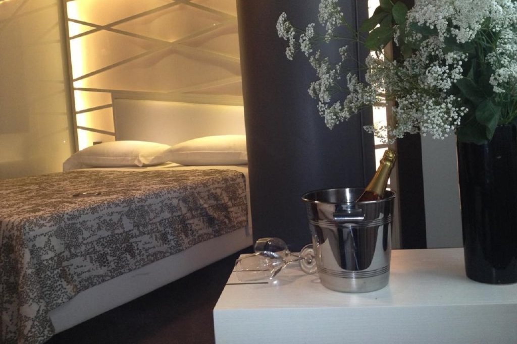Moderno Hotel Roma 10