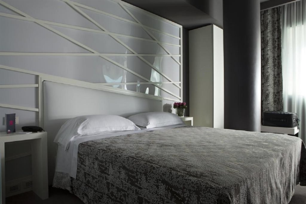 Moderno Hotel Roma 2