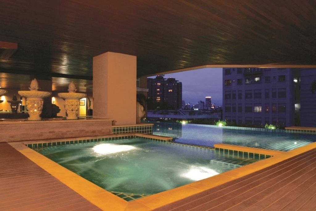 The Narathiwas Hotel & Residence Sathorn Bangkok 12