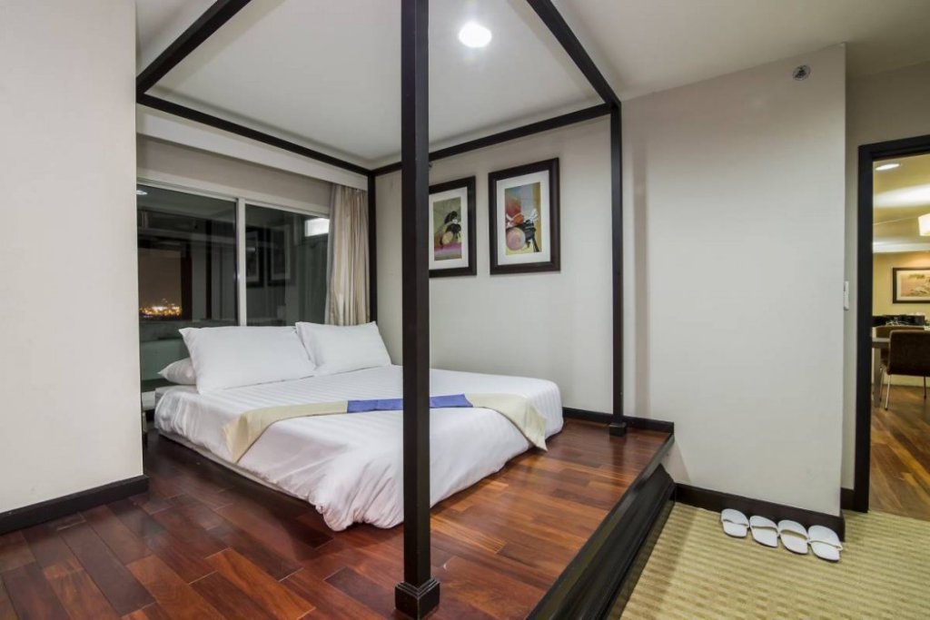 The Narathiwas Hotel & Residence Sathorn Bangkok 18