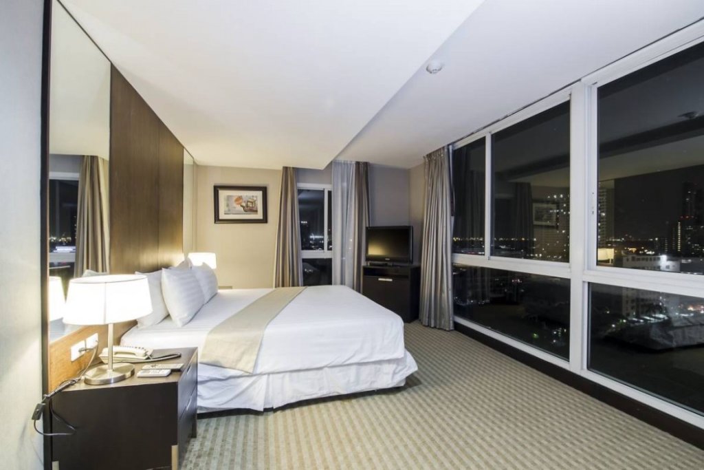 The Narathiwas Hotel & Residence Sathorn Bangkok 24