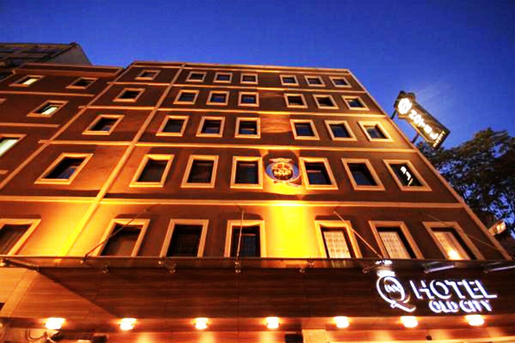 Q Hotel Old City 1