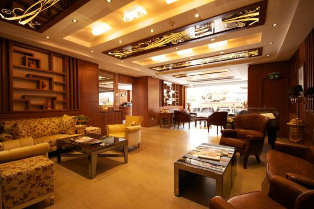 Q Hotel Old City 10
