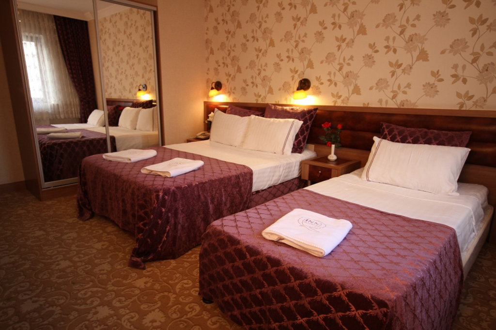 Q Hotel Old City 13