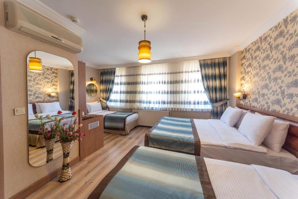 Q Hotel Old City 4