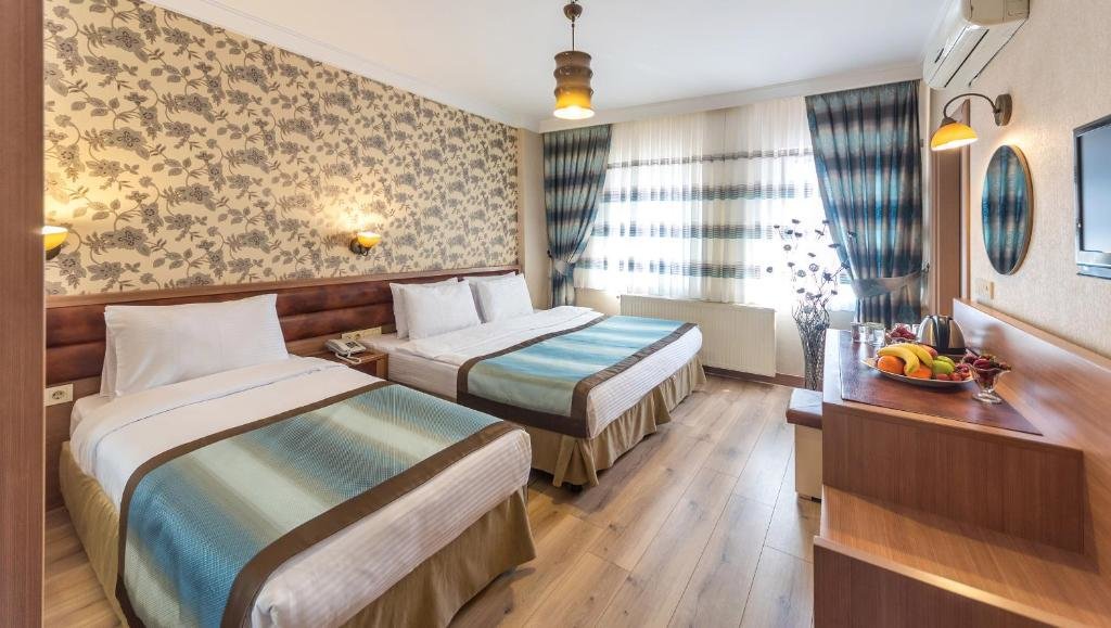 Q Hotel Old City 5